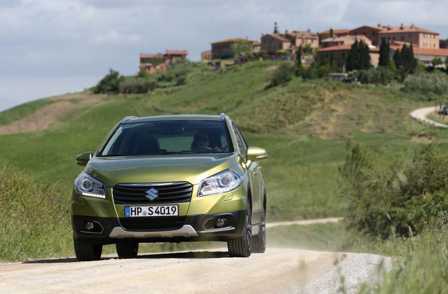  Suzuki SX4 2013 года  (фото 16 из 44)